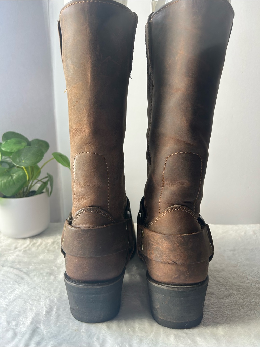 Harley-Davidson Brown Leather Harness Boots with Buckle Detail - Picture 4 of 7